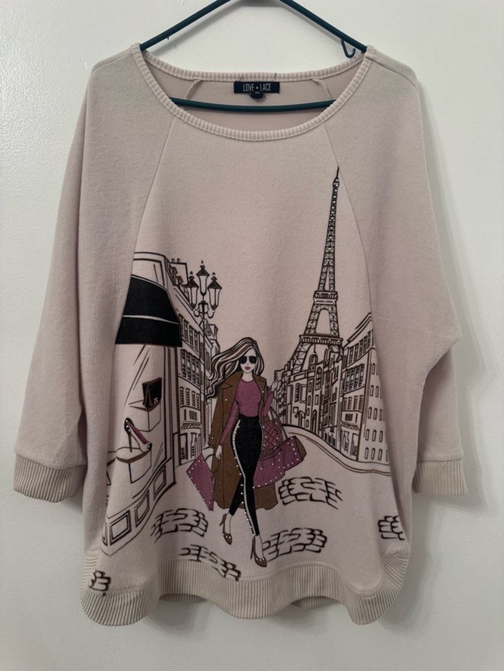 LOVE + LACE‎